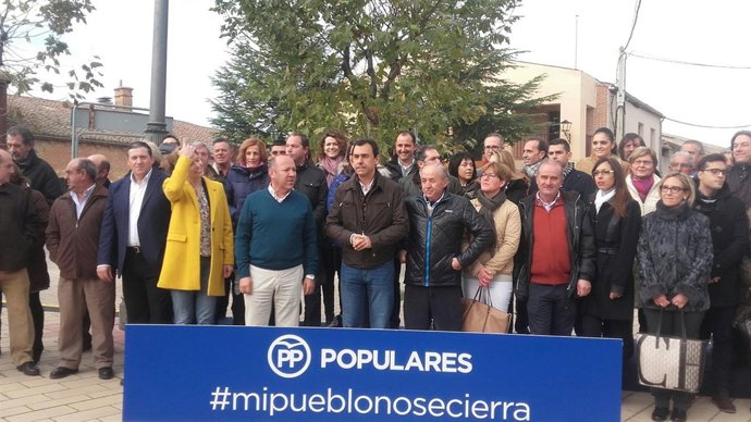Acto del PP en Casaseca (Zamora) con Maíllo en el centro
