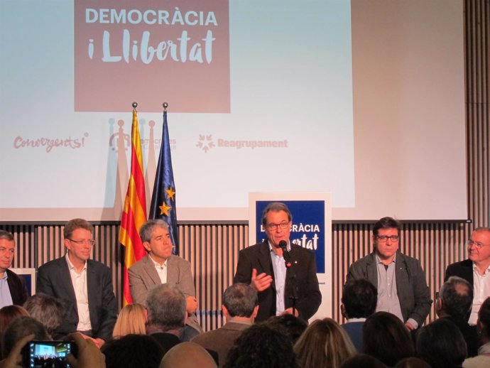 El presidente en funciones de la Generalitat, Artur Mas y F.Homs