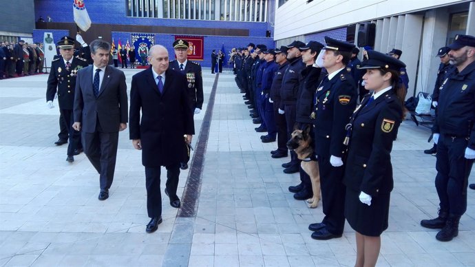 El ministro Jorge Fernández Díaz, y el director de la Policía, Ignacio Cosidó 