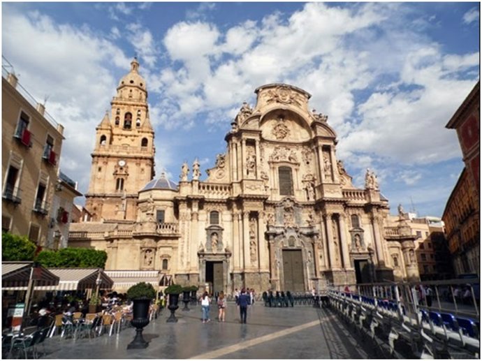 Tribuna en la Catedral