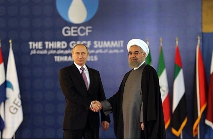 Putin y Rohani se reúnen durante una cumbre de gas en Teherán