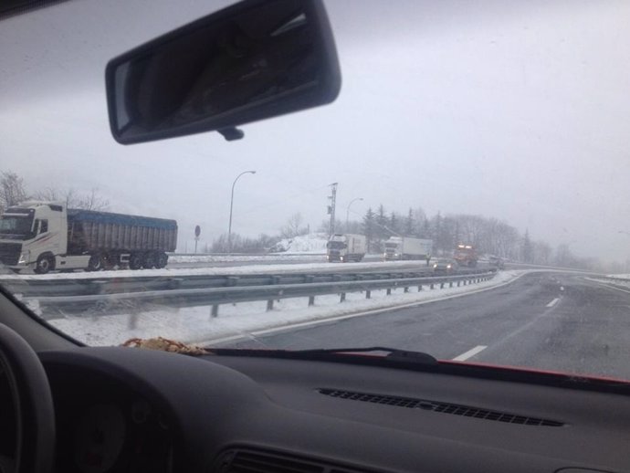 Autopista del huerna, nieve, temporal, carretera