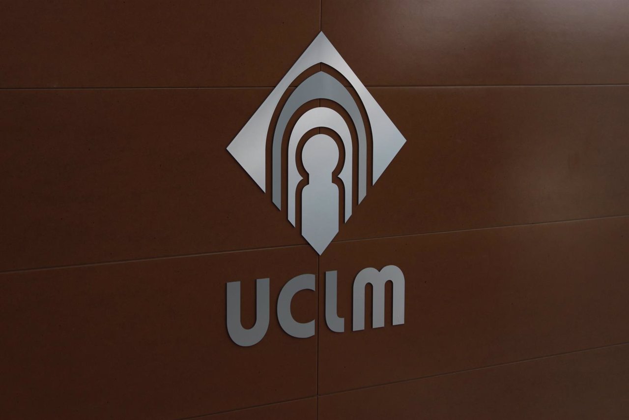 La Uclm Publica Los Modelos De Examen De La Prueba De Acceso A La