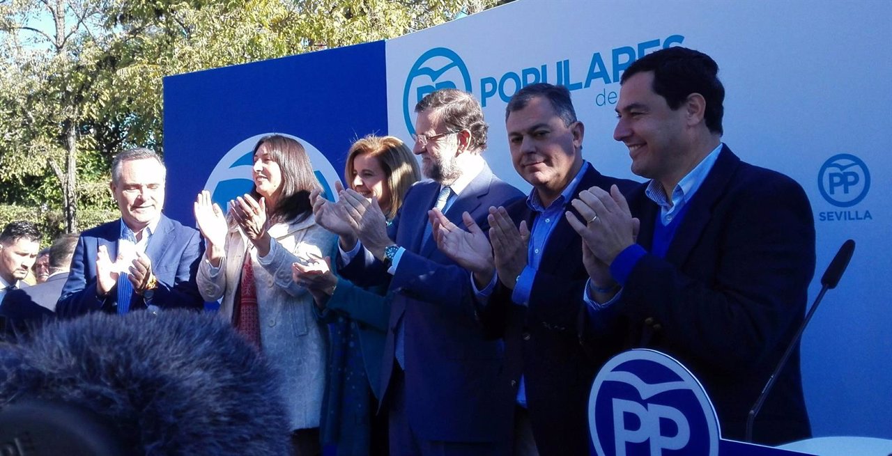 Rajoy, en un acto con José Luis Sanz y Juanma Moreno en Tomares