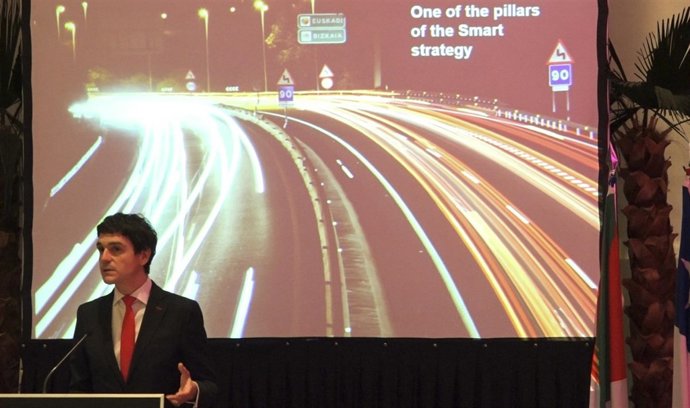 Unai Rementeria ante empresarios