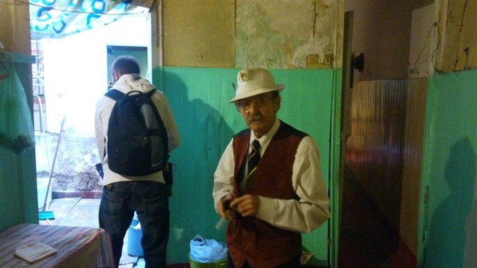 Juan Bautista a la espera de su desalojo.