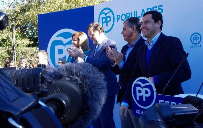 El presidente del Gobierno, Mariano Rajoy, en un acto público en Tomares