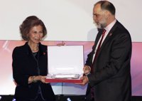 La Reina Sofía distinguida por su ejemplarizante labor solidaria