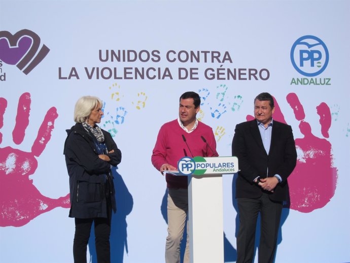 Juanma Moreno (PP-A) participa en un acto contra la violencia de género