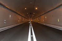 Gustavo Alcalde realiza gestiones para reabrir, lo antes posible, el túnel de Bielsa