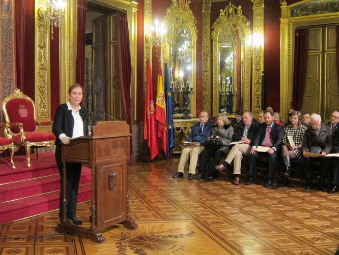 Barkos en el acto de agradecimiento a los donantes de objetos valiosos