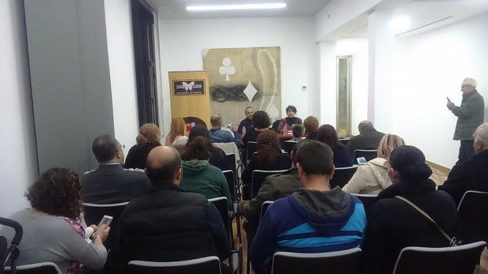 Presentación del libro 'Alas de plata' en la Diputación de Huelva.