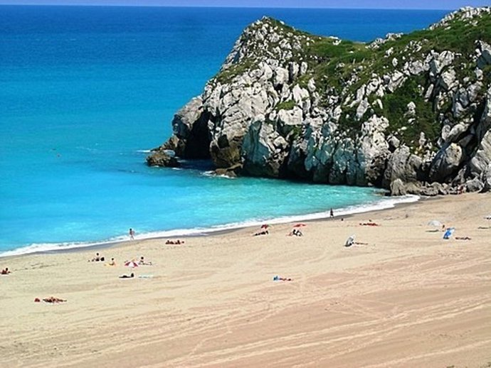 Playa de Usgo, en Miengo