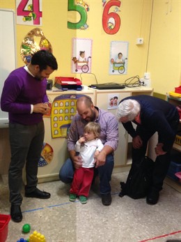 Marzà y Ribó visitan un aula pública de 0 a 3 años