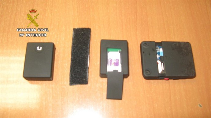 Sistema de grabación y escucha descubierto por la Guardia Civil.