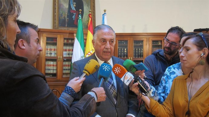 El subdelegado del Gobierno en Huelva, Enrique Pérez Viguera.