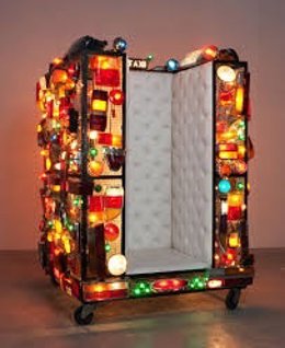 Strangers in the night de Joana Vasconcelos