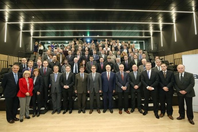 El pte.Artur Mas en la asamblea gral. Del Clúster de l'Automoció