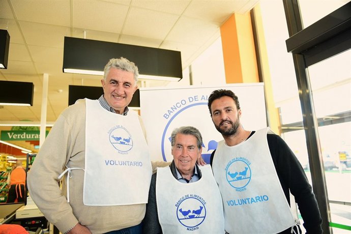 Banco de Alimentos, Fernando Romay, Santana y Kiko Narvaez.