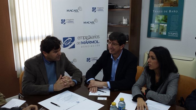 Marín reunido con los empresarios del Mármol en Macael