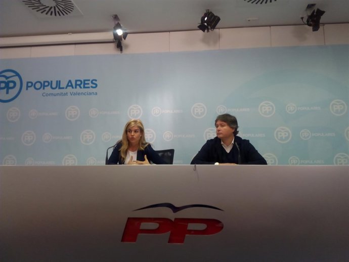 Ortiz y Santamaría en rueda de prensa