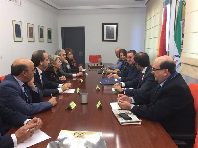 De Llera reunido con operadores jurídicos de Jaén