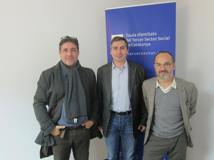 Carles Campuzano, Miquel Àngel Escobar (CDC) y Oriol Illa (Tercer Sector)