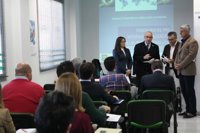 Andalucía Emprende y Extenda forman a empresas en Comercio Exterior