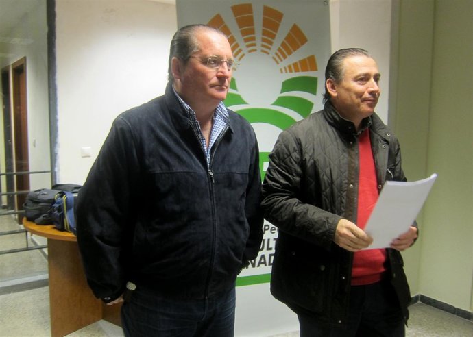 Agustín Rodríguez (d), junto a Luis Miguel Martínez.
