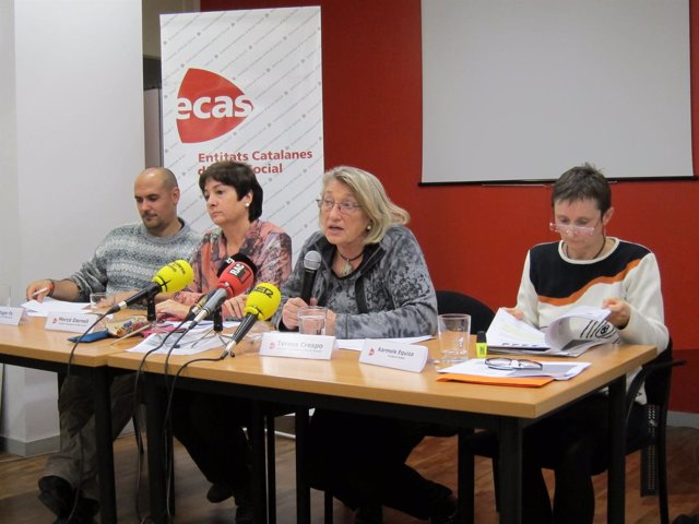 Representantes de Ecas, Càritas Barcelona, el Centro  Assís y Fundación Adsis