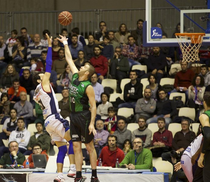 El Joventut vence al Obradoiro en la Liga Endesa
