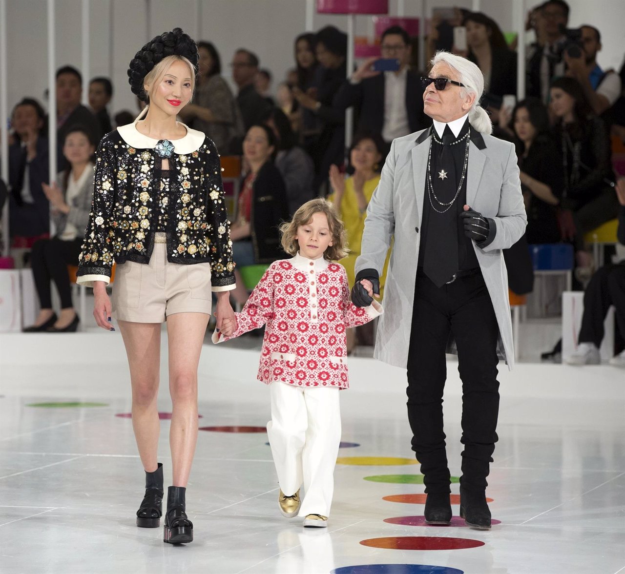 German designer Karl Lagerfeld appears at the end of the Chanel Cruise in Seoul 