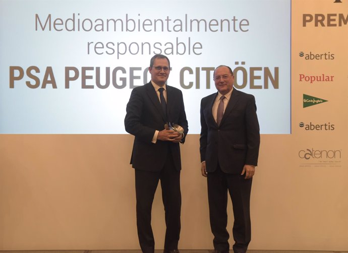 PSA Peugeot Citroën recibe el premio 'Empresa Medioambientalmente Responsable'