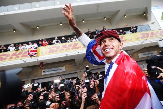 Lewis Hamilton celebra en Austin su tercer Mundial