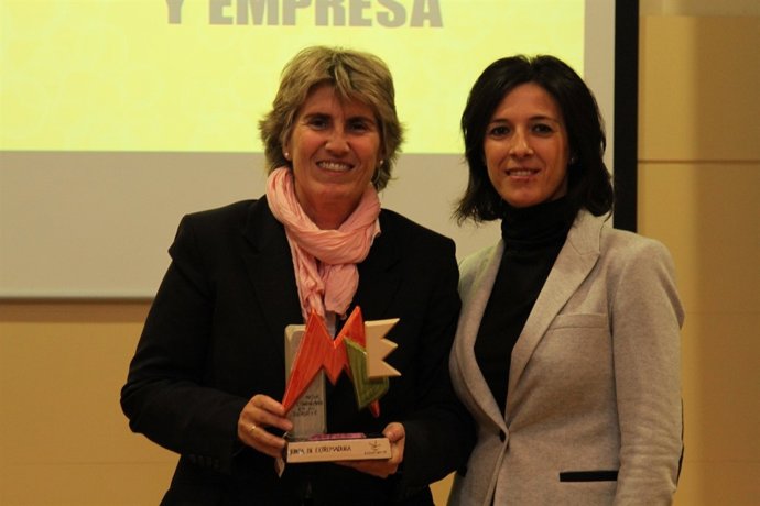 Paloma del Río y Esther Gutiérrez
