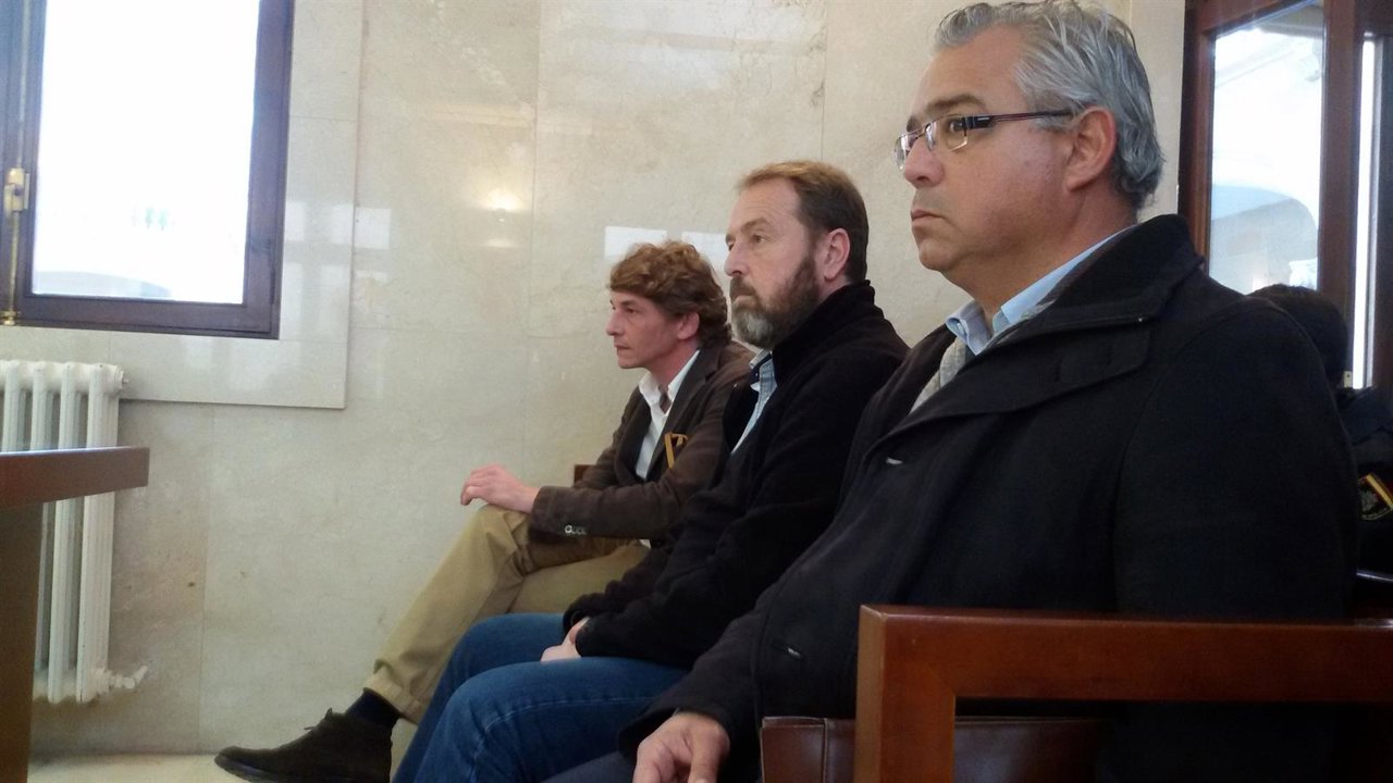 Llompart, Buils y Flaquer