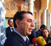 El consejero de Turismo prevé unas "navidades muy buenas" para Andalucía