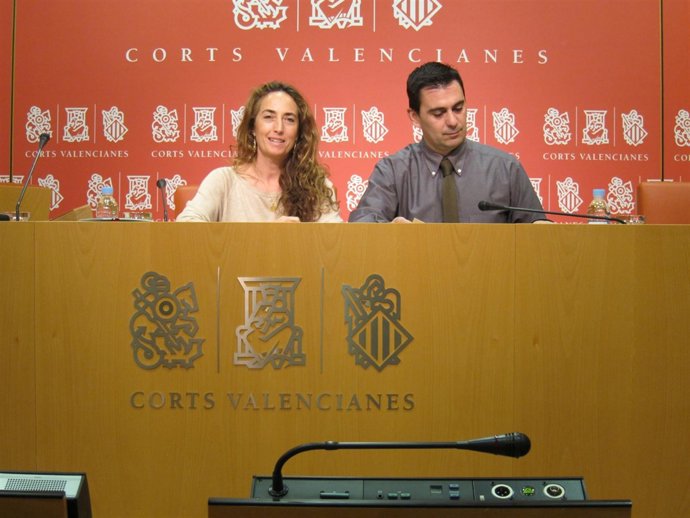 Punset y Subiela en una rueda de prensa