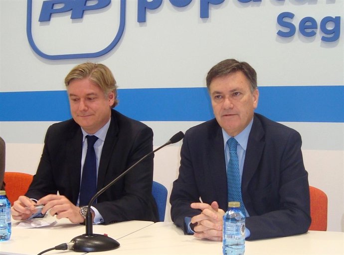 Vázquez (d), con López-Istúriz.