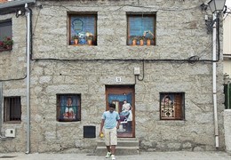 Casas pintadas en Fresnedilla de La Oliva