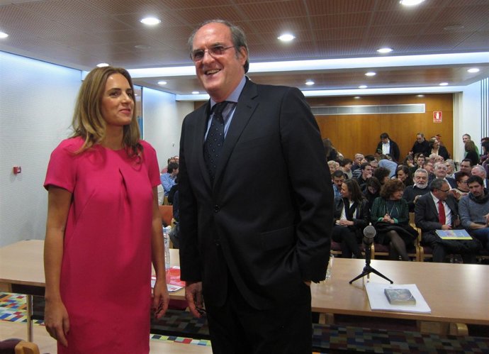 Susana Sumelzo y Ángel Gabilondo, esta tarde en un acto en Zaragoza
