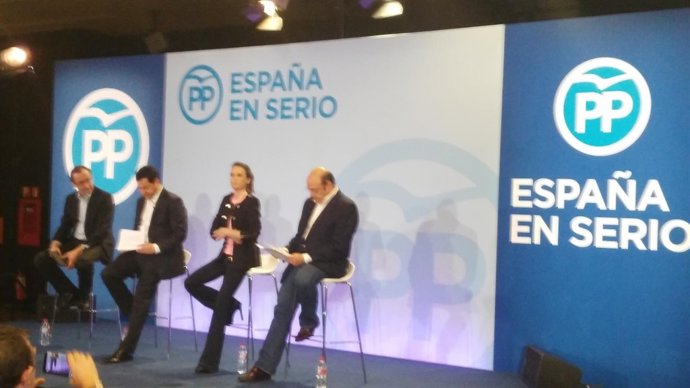 Presentación del programa social del PP en Granada.