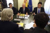 La Guàrdia Civil escorcolla el domicili del detingut a Pamplona i la teteria que regentava