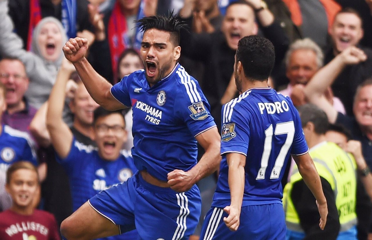 Radamel Falcao celebra un gol con el Chelsea