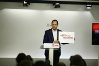 El PSOE presenta su campaña cargando contra la corrupción del PP y señalando a Rajoy