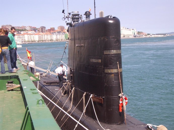 El submarino Tonina en Santander