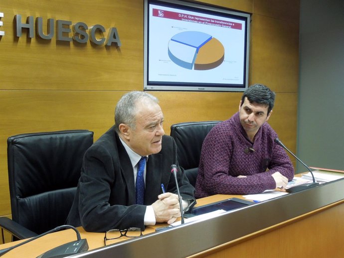 El presidente de la DPH, Miguel Gracia, presenta el presupuesto 2016