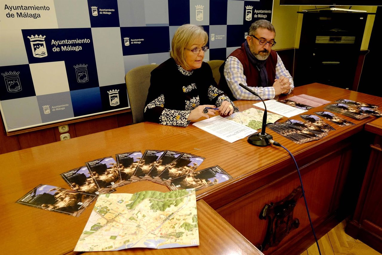 Concejala de Fiestas, Teresa Porras, guía de belenes