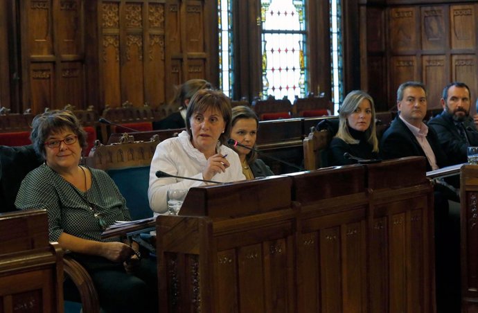 Pilar Varela en comisión 