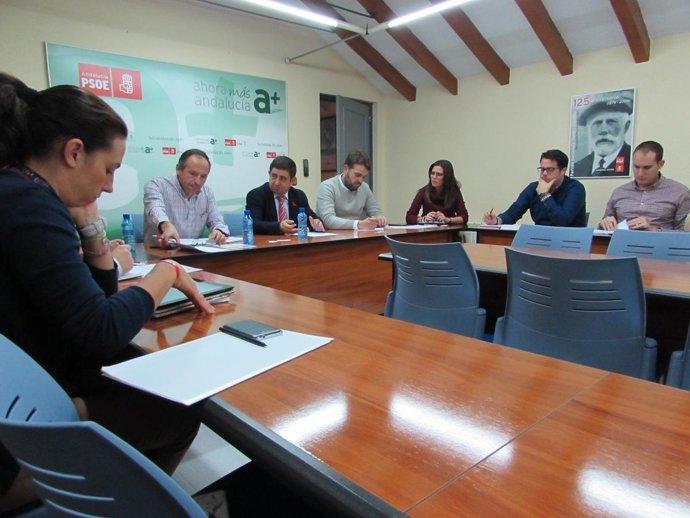 Reunión de la comisión de juventud del PSOE y JJSS de Jaén.